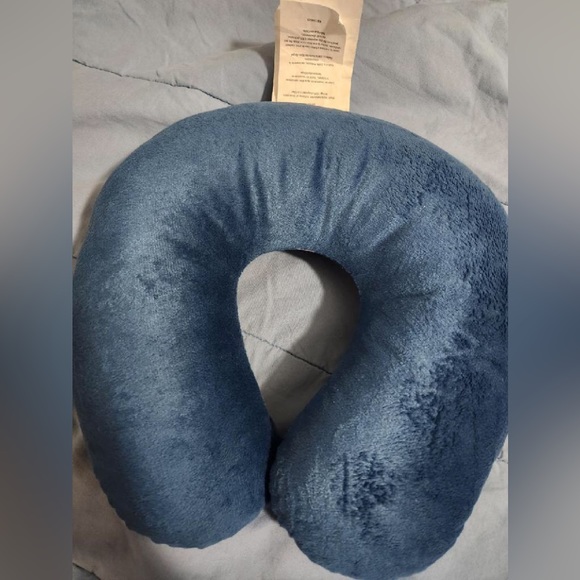 Indianapolis Colts Neck Pillow NWOT - Picture 3 of 3